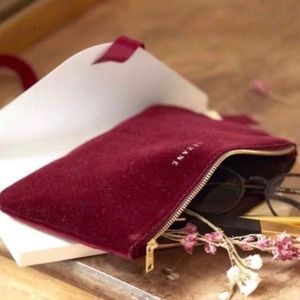 Sézane Velvet Clutch Burgundy MAKEUP Bag Pochette NWOT.